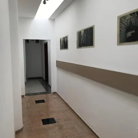 Crystal Apartman *